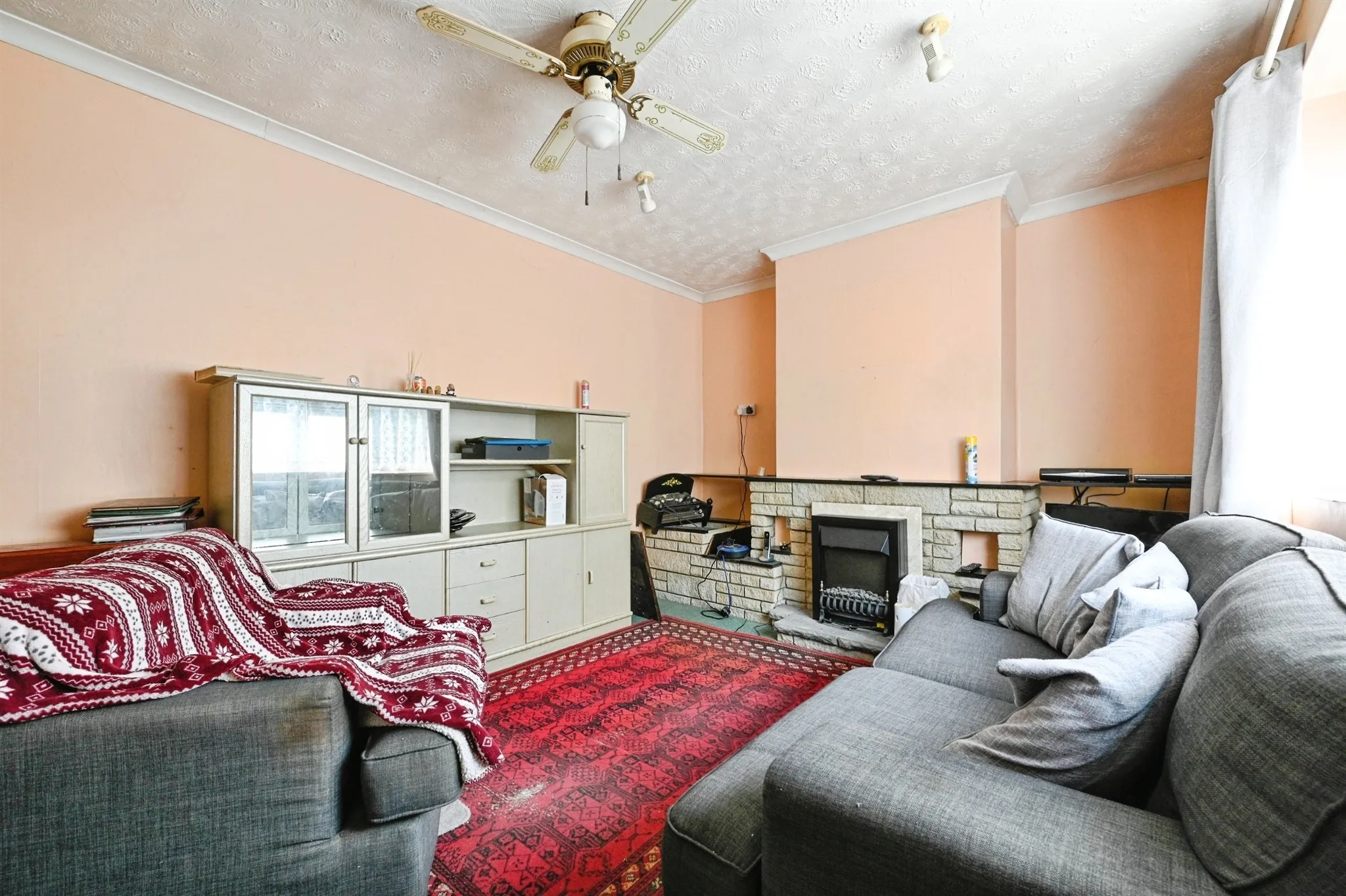 2 bed Semi-Detached