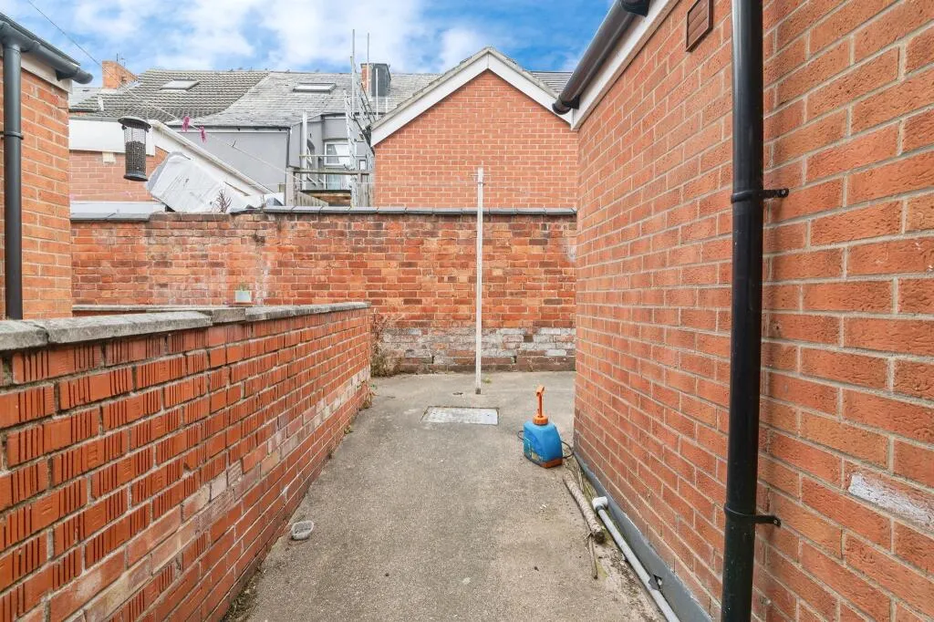 3 bed Terraced