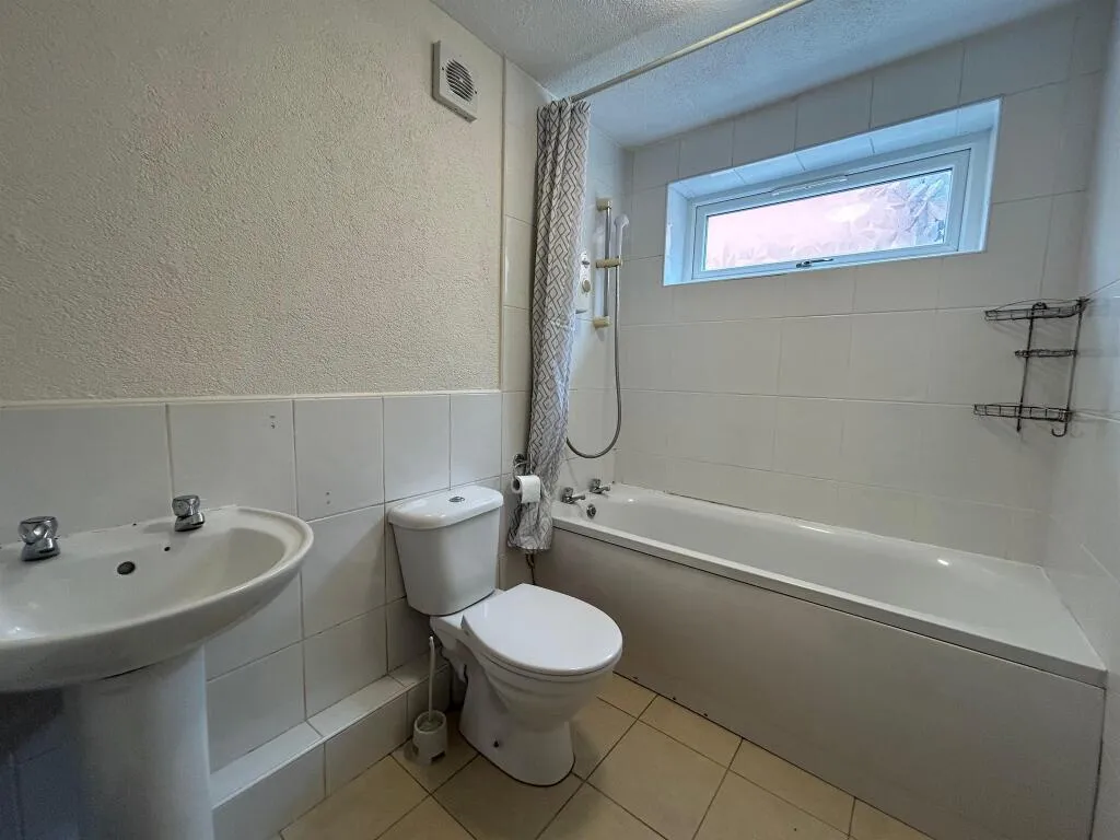 3 bed Terraced
