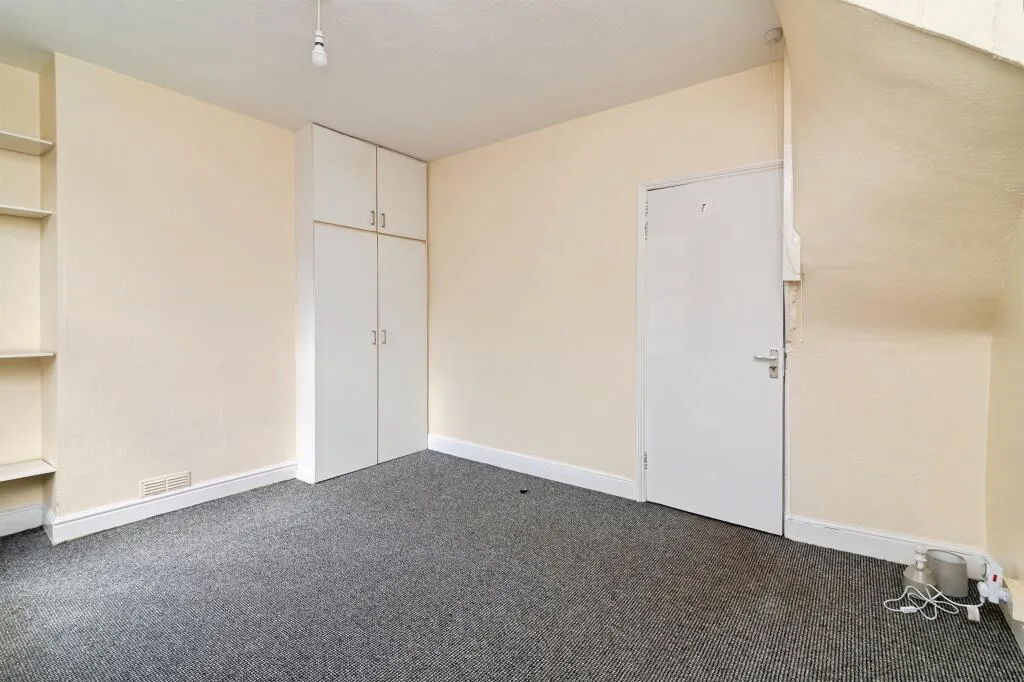 3 bed Terraced