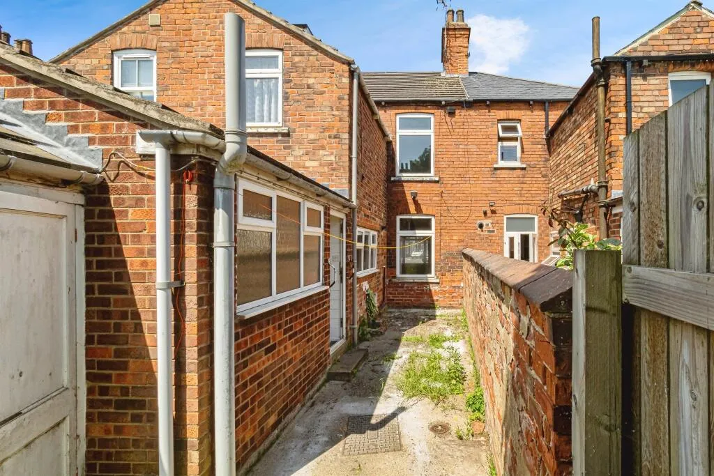 3 bed Terraced