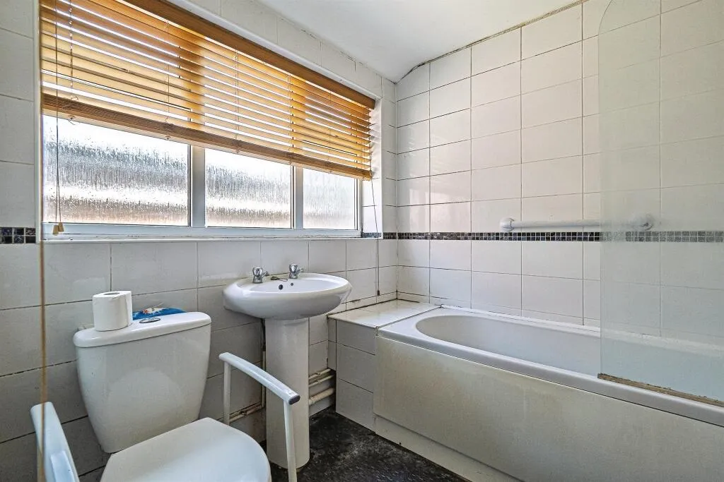 3 bed Terraced