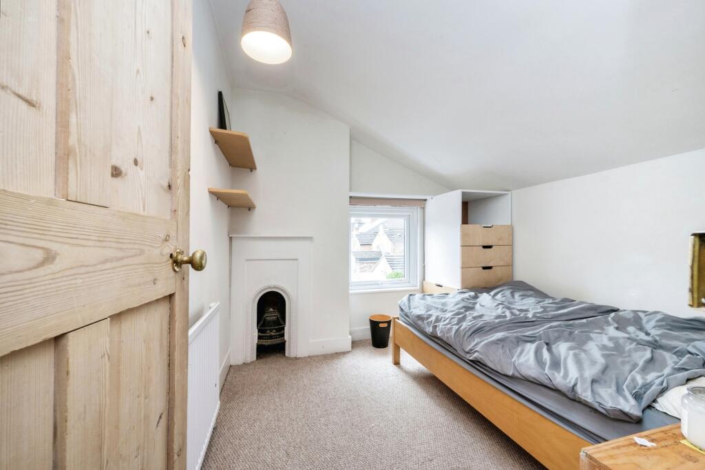 3 bed Terraced