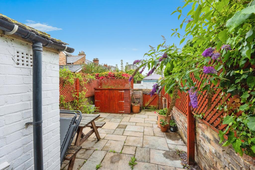 3 bed Terraced