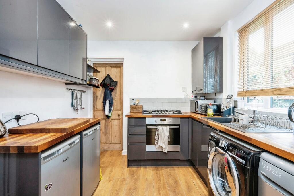 3 bed Terraced