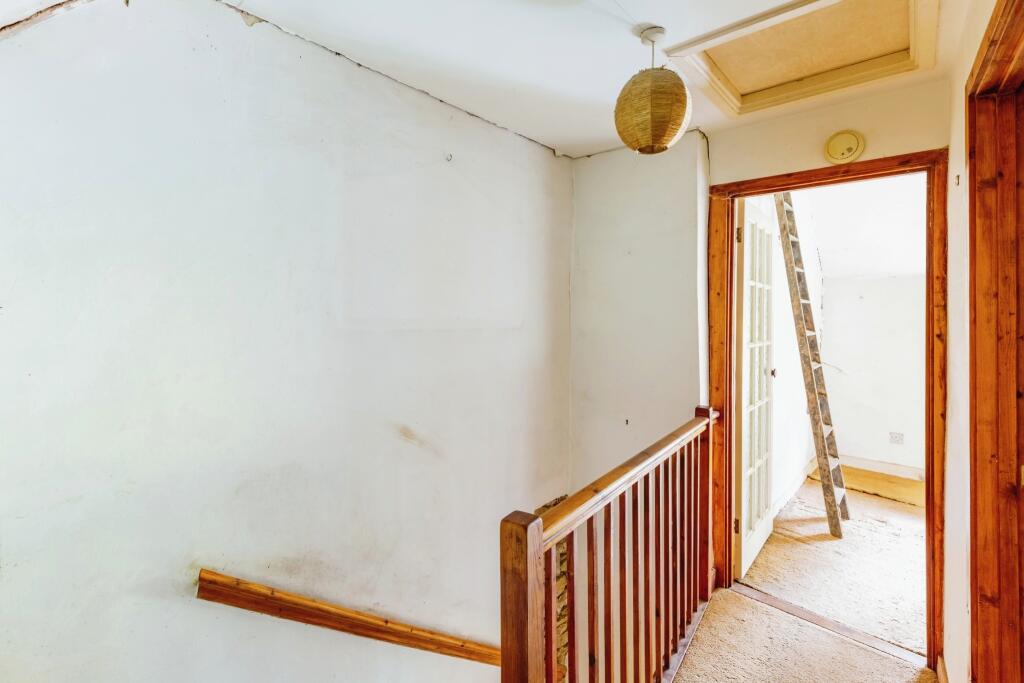 2 bed Semi-Detached