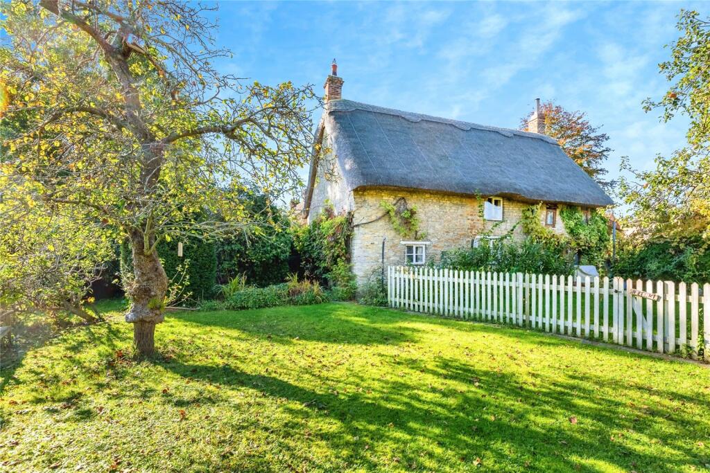 2 bed Semi-Detached