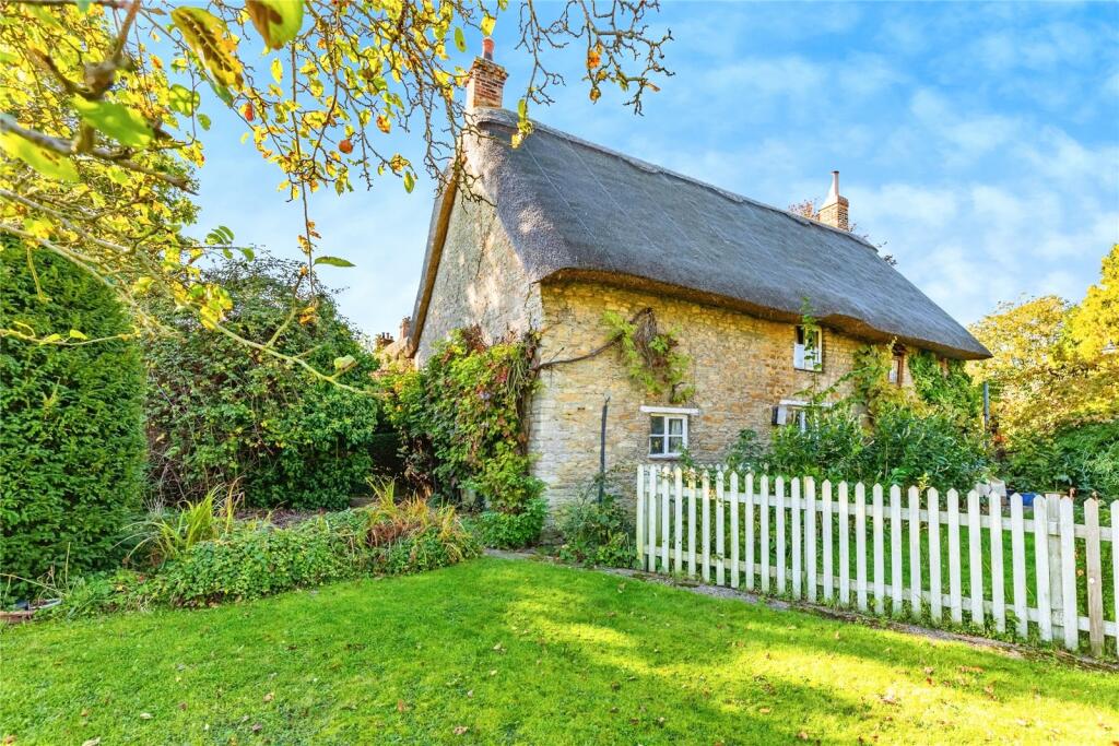 2 bed Semi-Detached