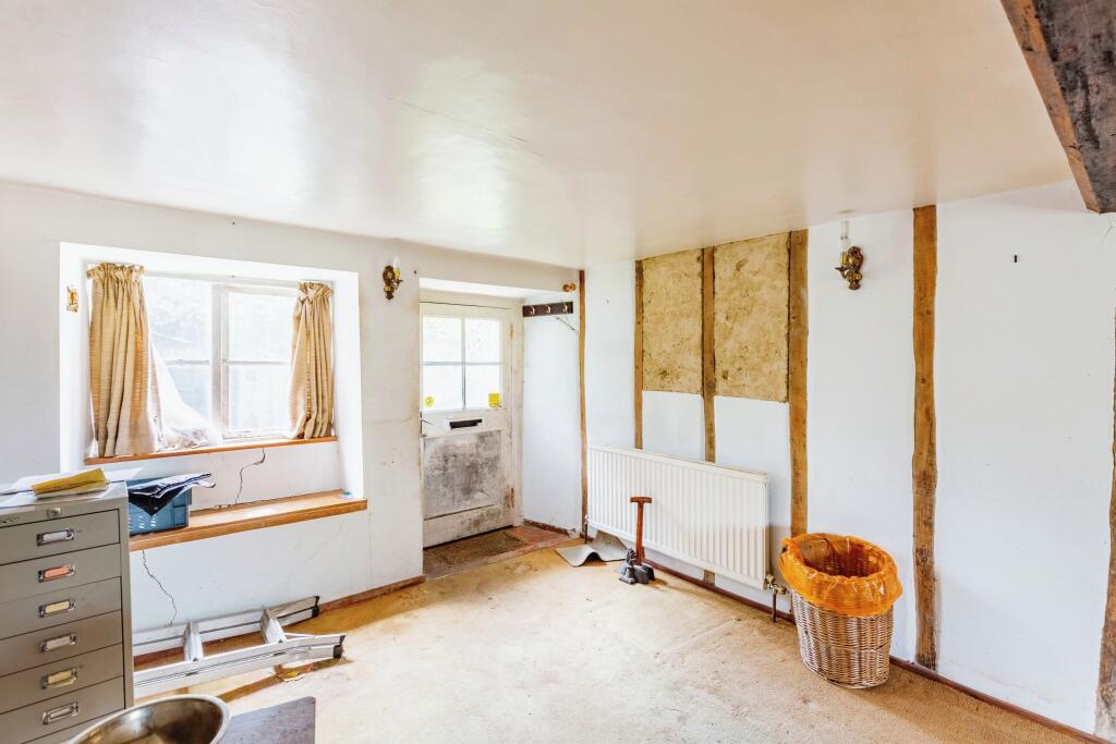 2 bed Semi-Detached