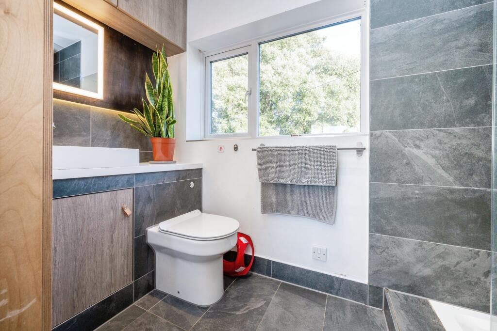 2 bed Semi-Detached