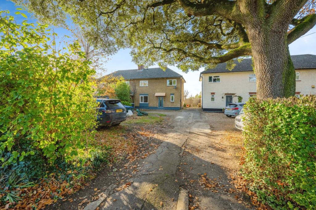 2 bed Semi-Detached