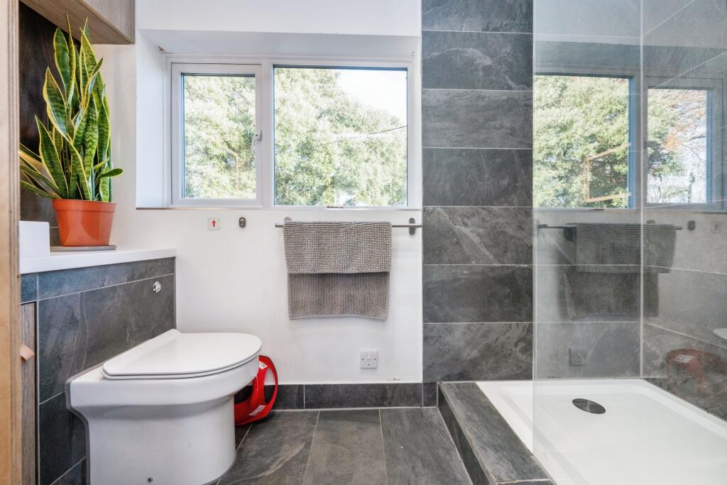 2 bed Semi-Detached