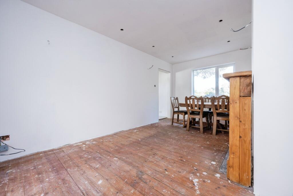2 bed Semi-Detached
