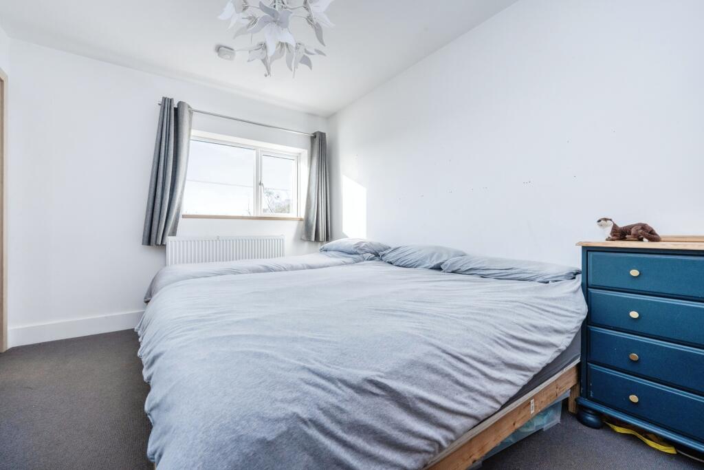 2 bed Semi-Detached
