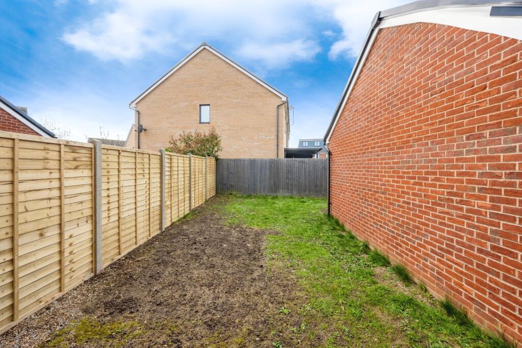 3 bed Semi-Detached