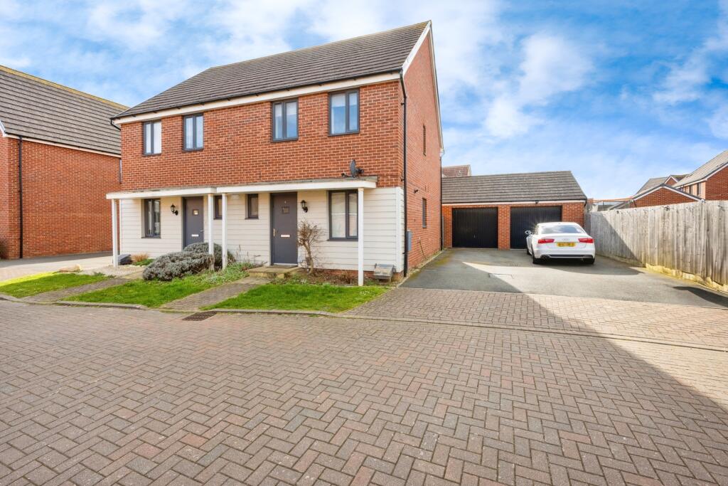 3 bed Semi-Detached