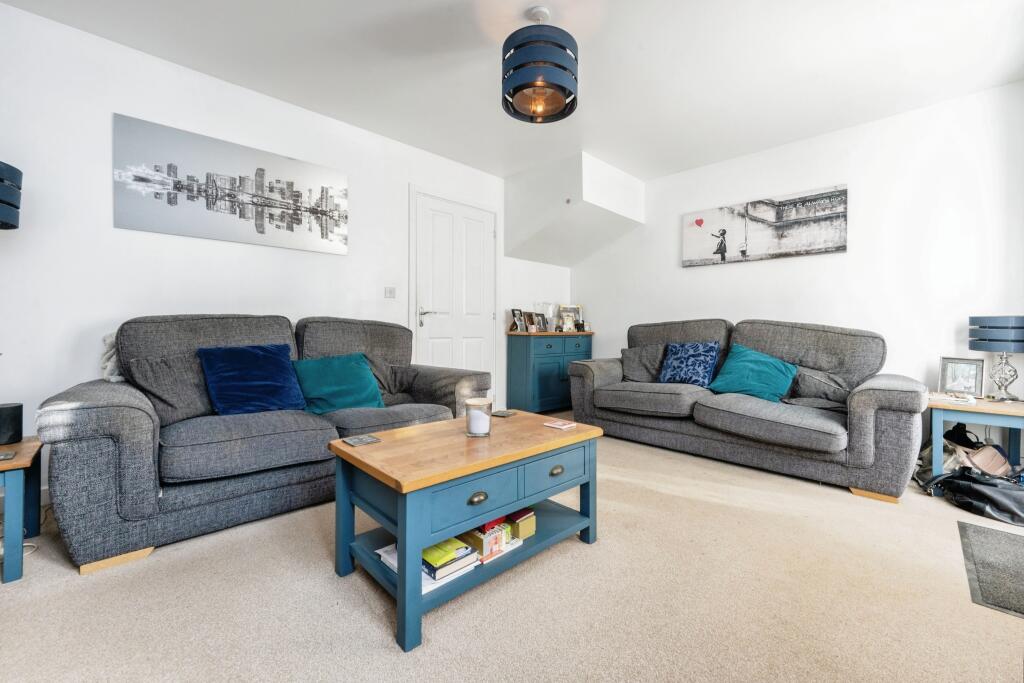 3 bed Semi-Detached