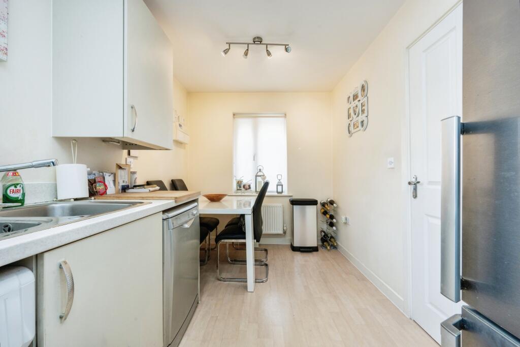 3 bed Semi-Detached
