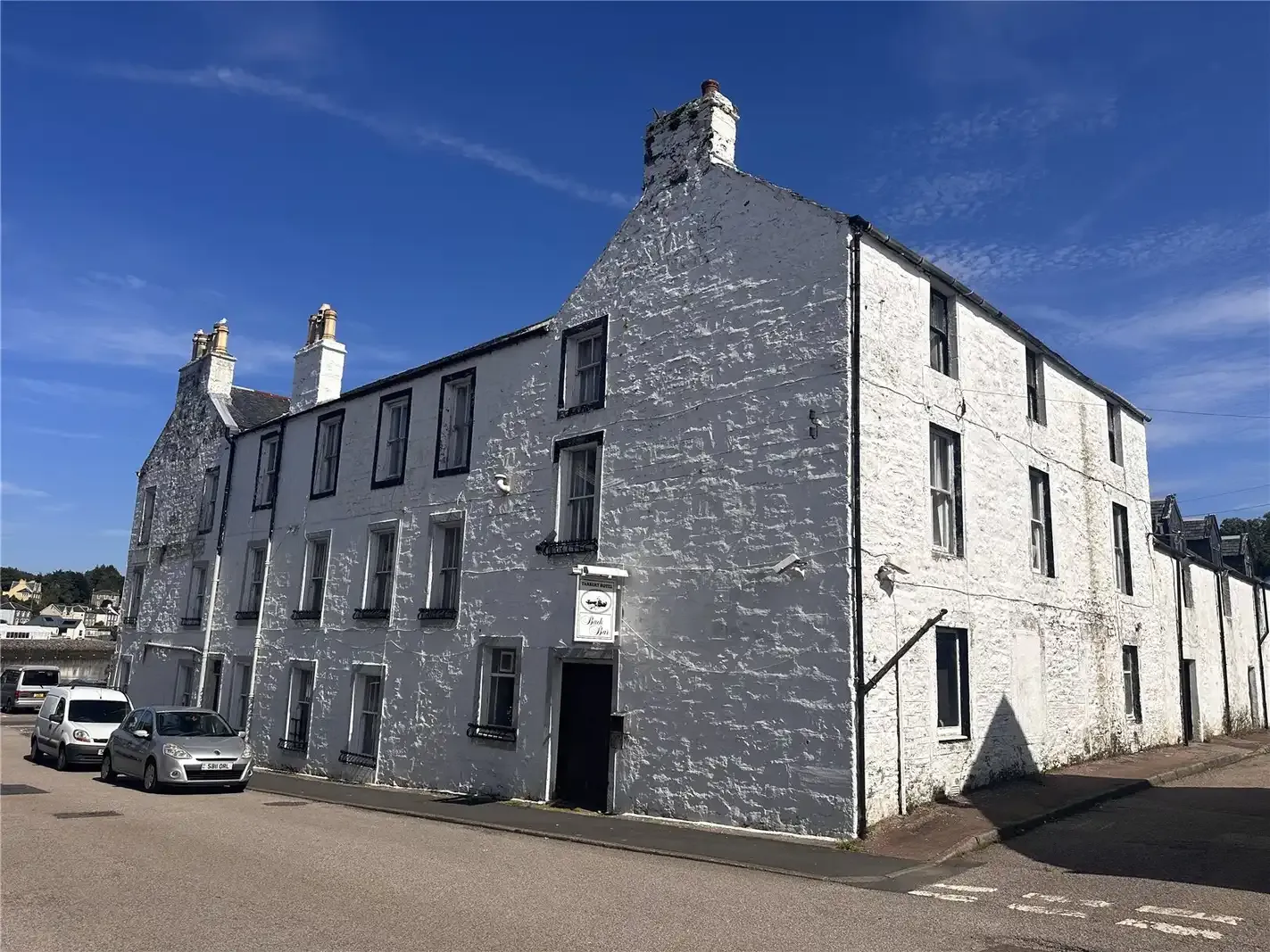 Tarbert Hotel, Harbour Street, Tarbert, Mull Of Kintyre
