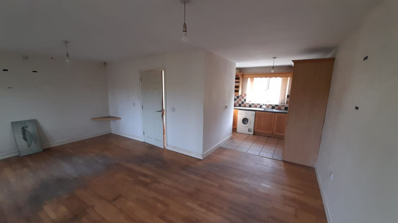 2 Bedroom  Flat / Apartment 