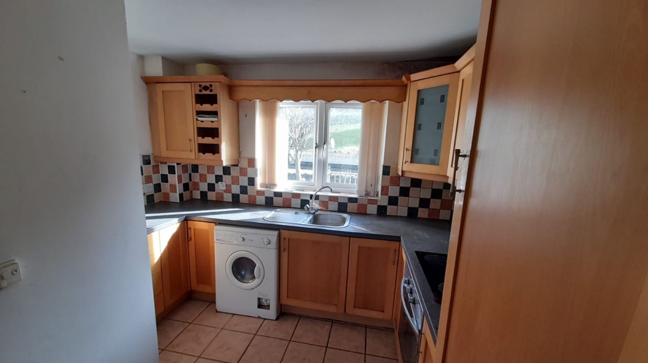 2 Bedroom  Flat / Apartment 
