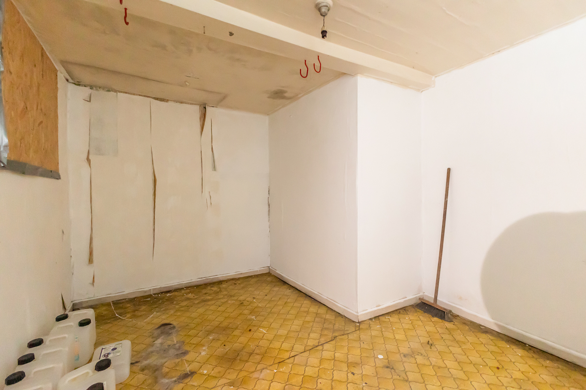 Studio  Land