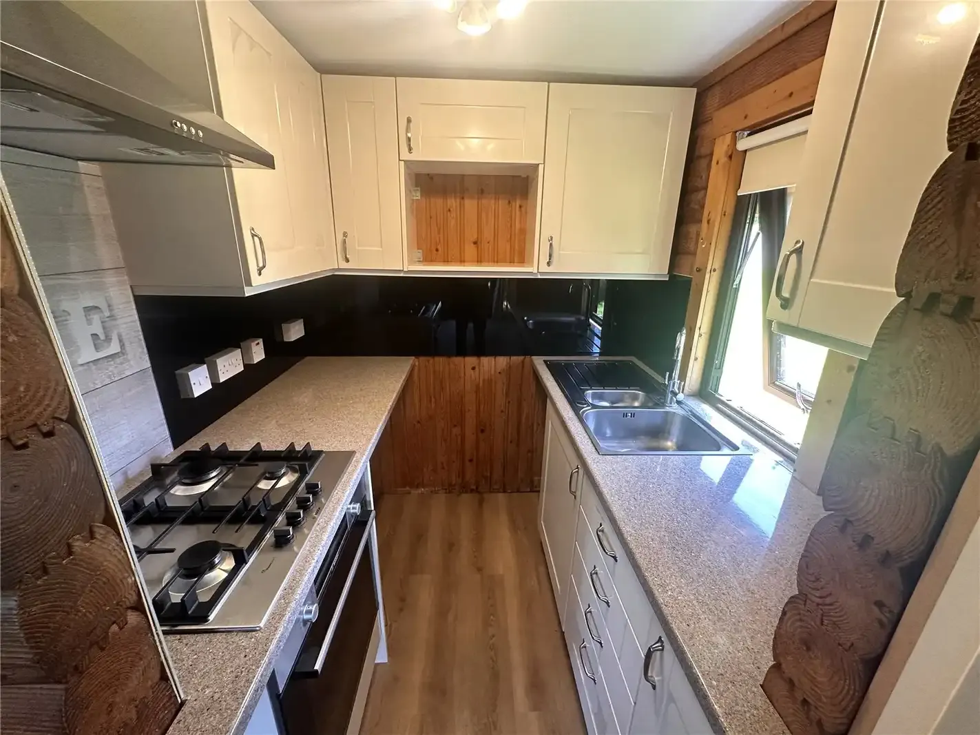 3 Barend, Sandyhills