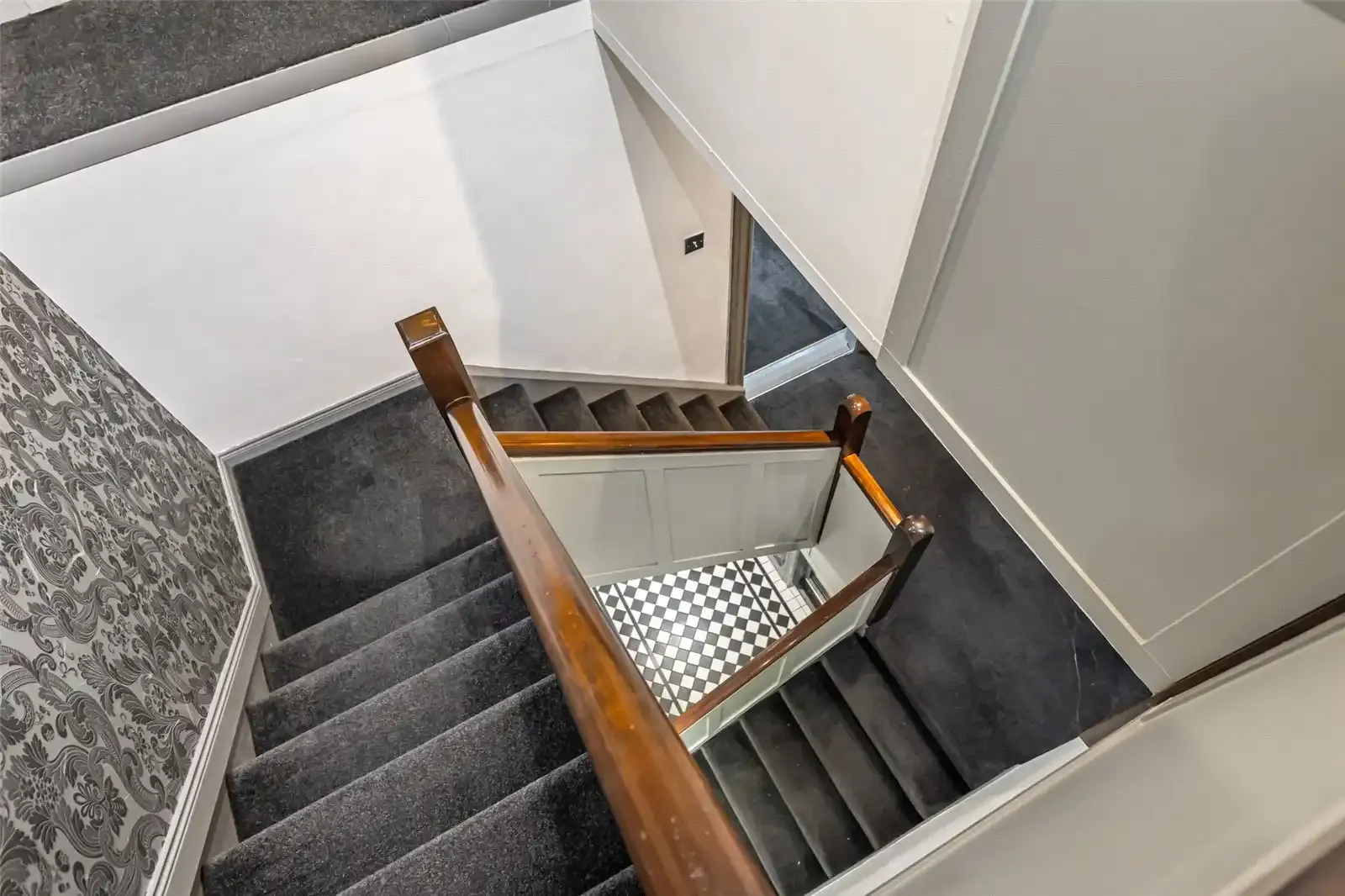 6 Upper Malone Road, Belfast