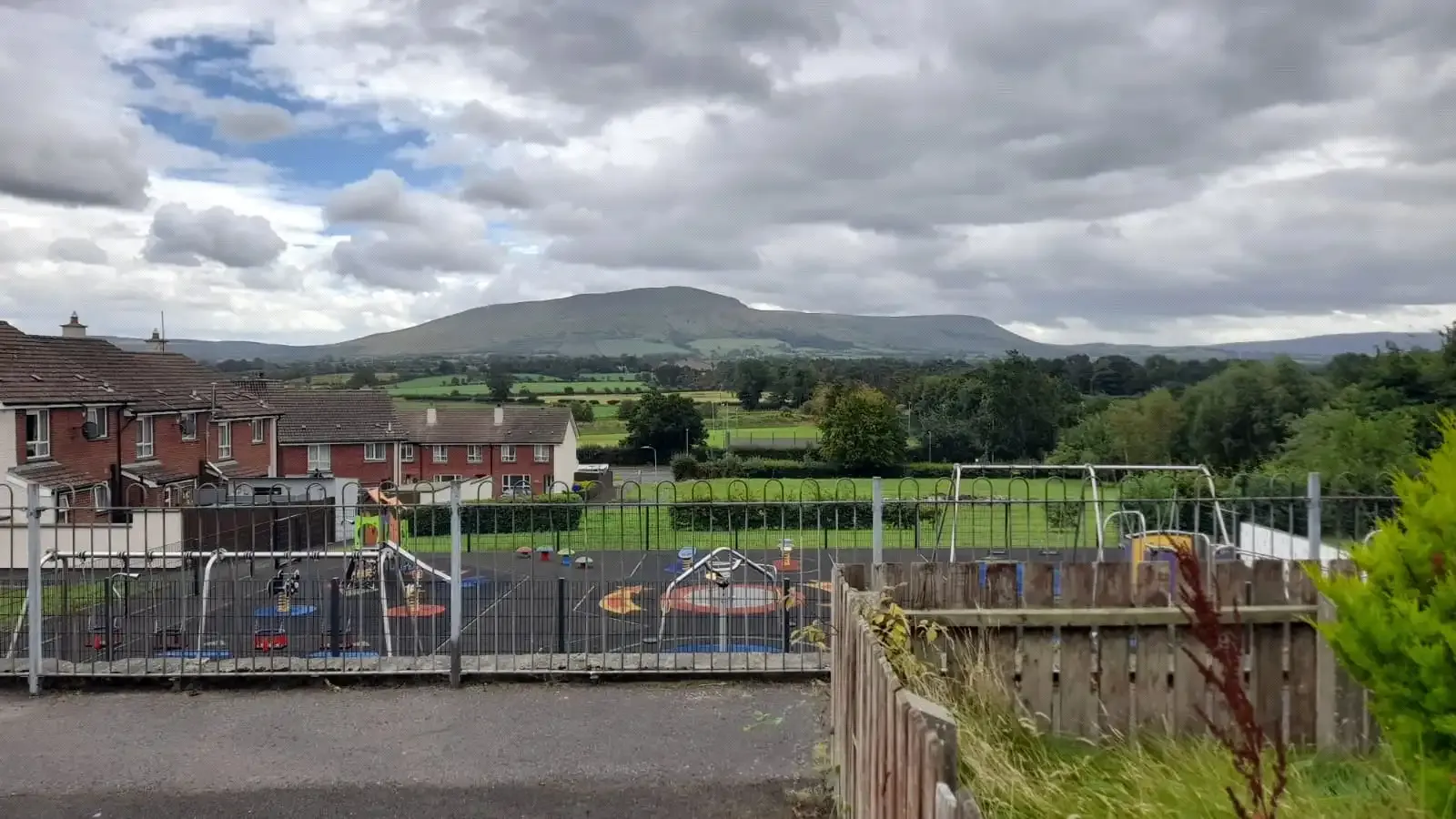 25 Bonnanaboigh, Dungiven, Derry