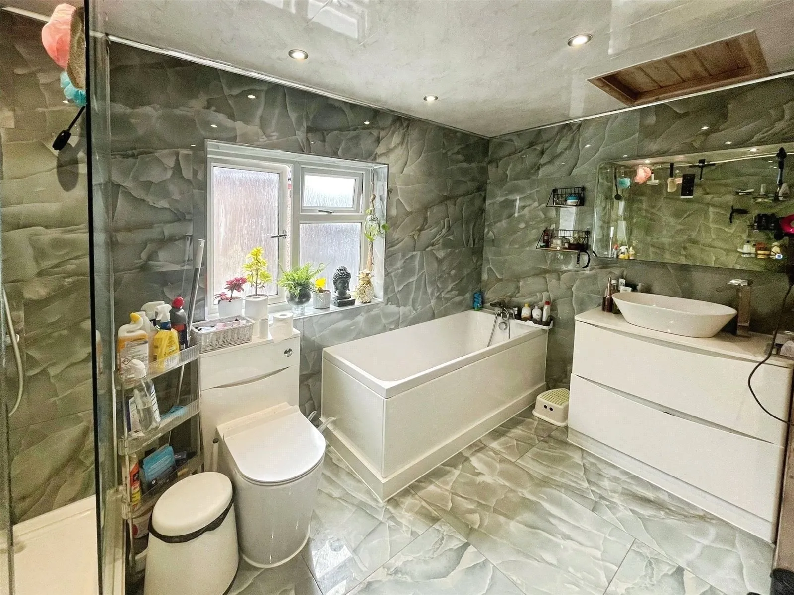 5 bed End of Terrace