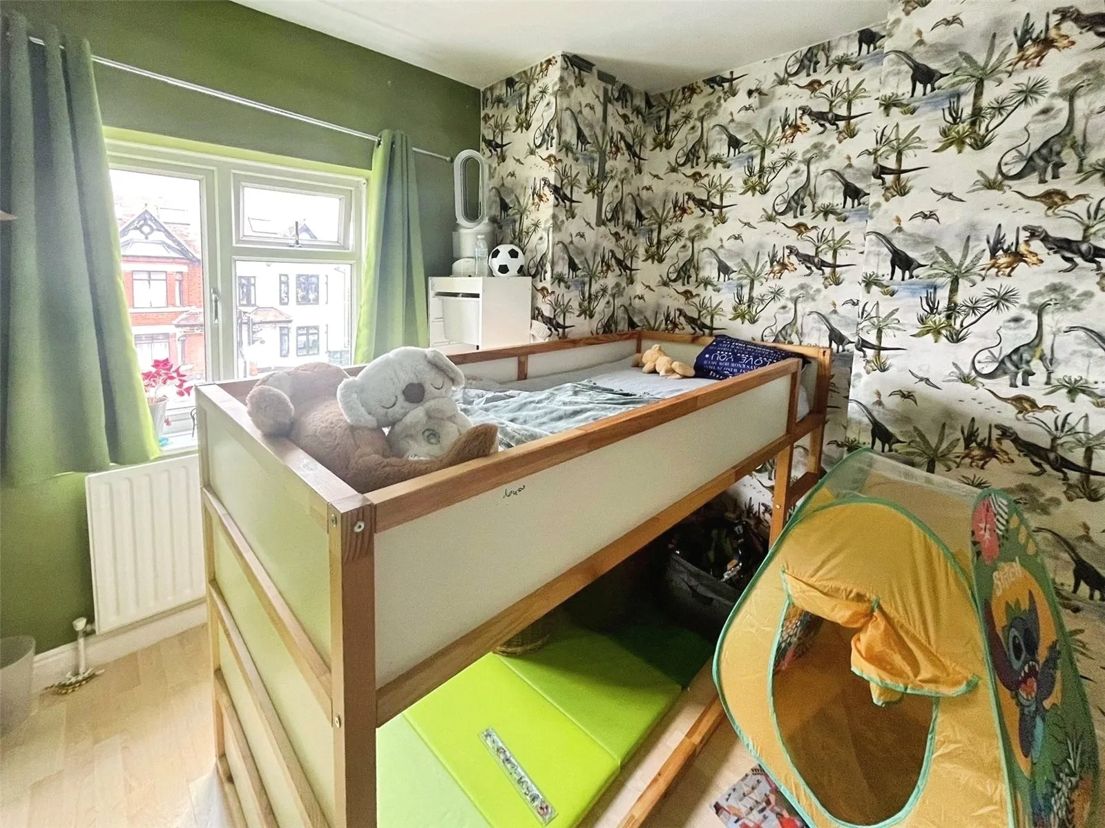 5 bed End of Terrace