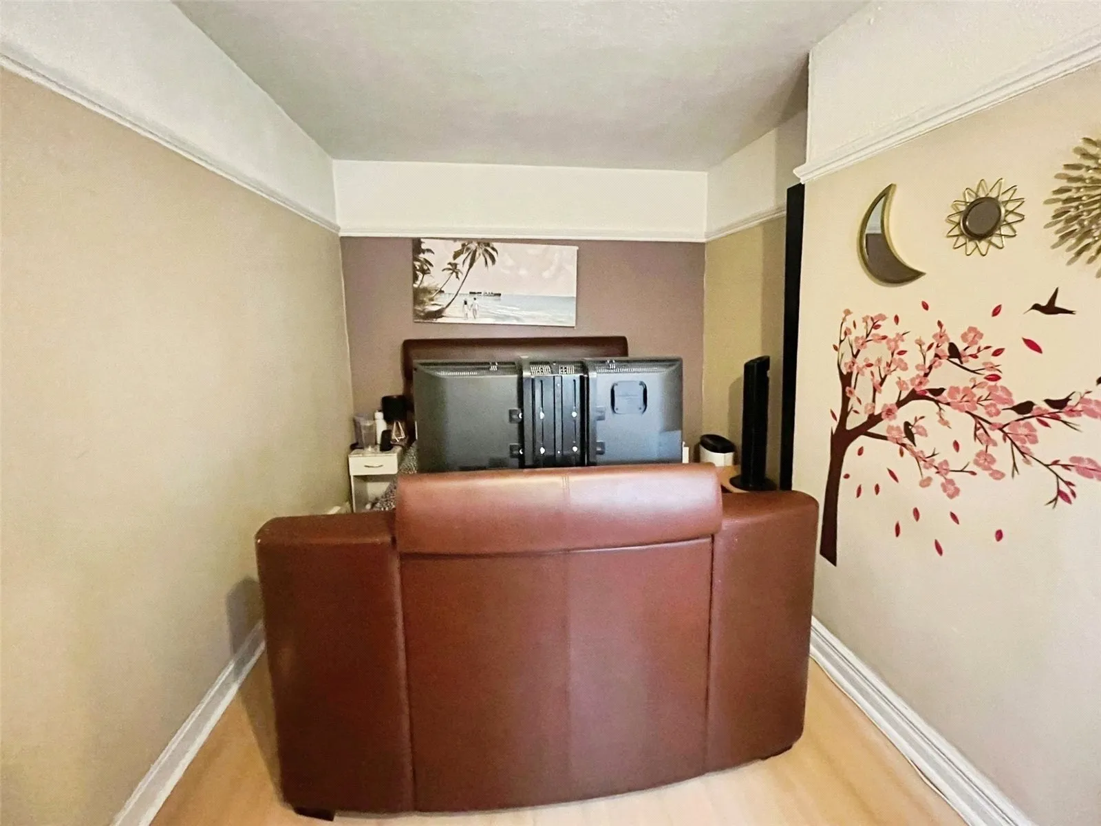 5 bed End of Terrace