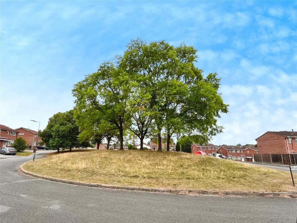 2 bed Semi-Detached Bungalow