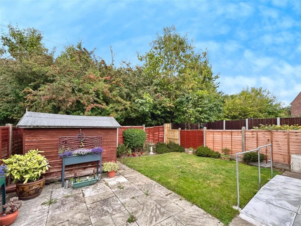 2 bed Semi-Detached Bungalow