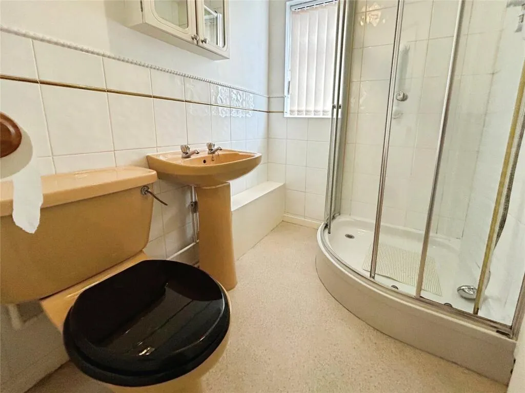 2 bed Semi-Detached Bungalow