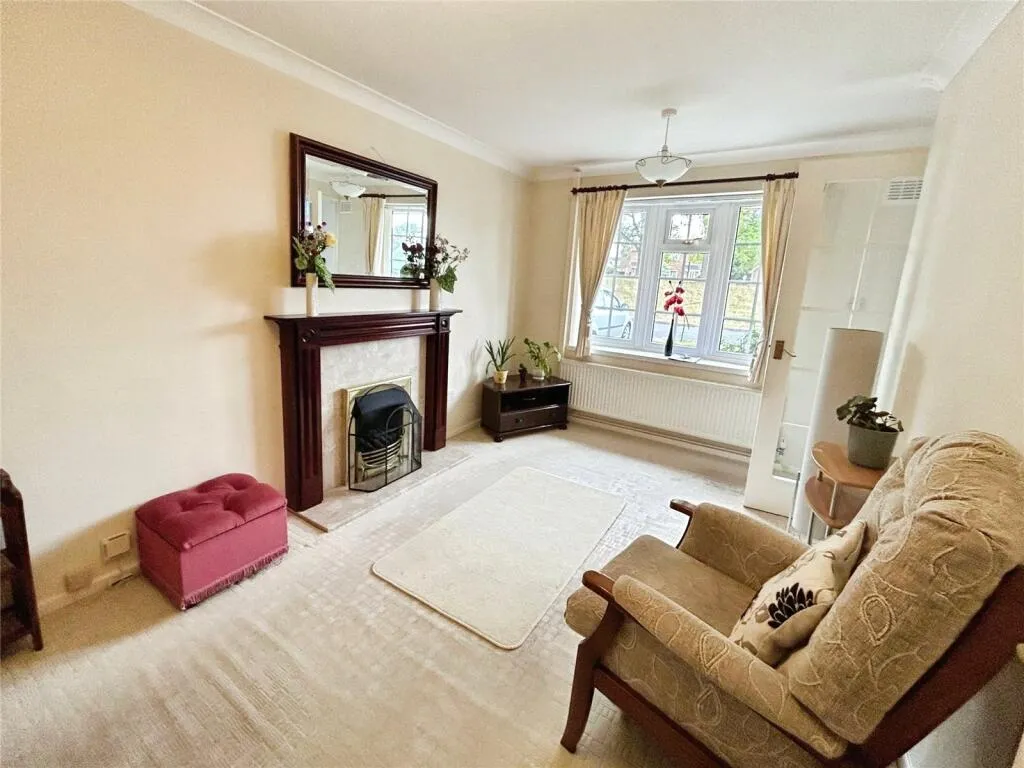 2 bed Semi-Detached Bungalow