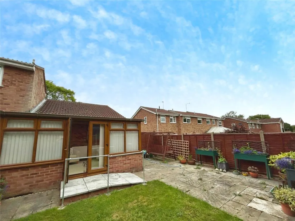 2 bed Semi-Detached Bungalow