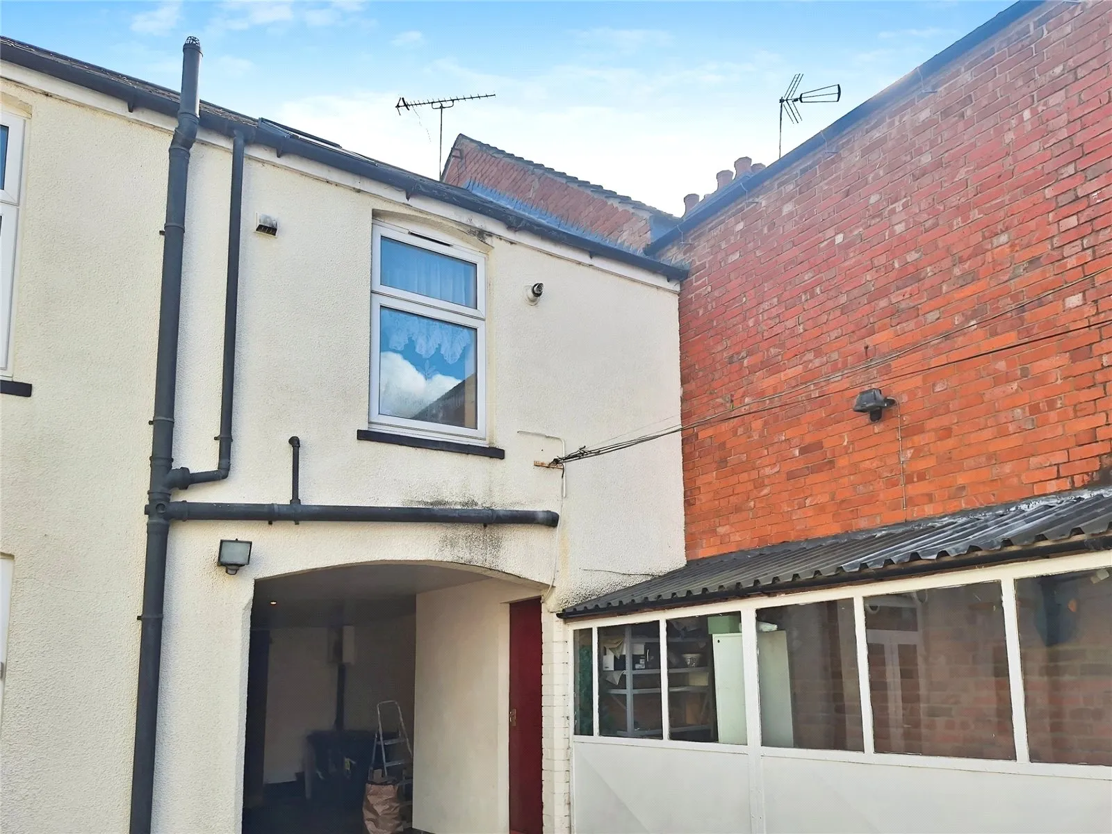 4 bed Terraced