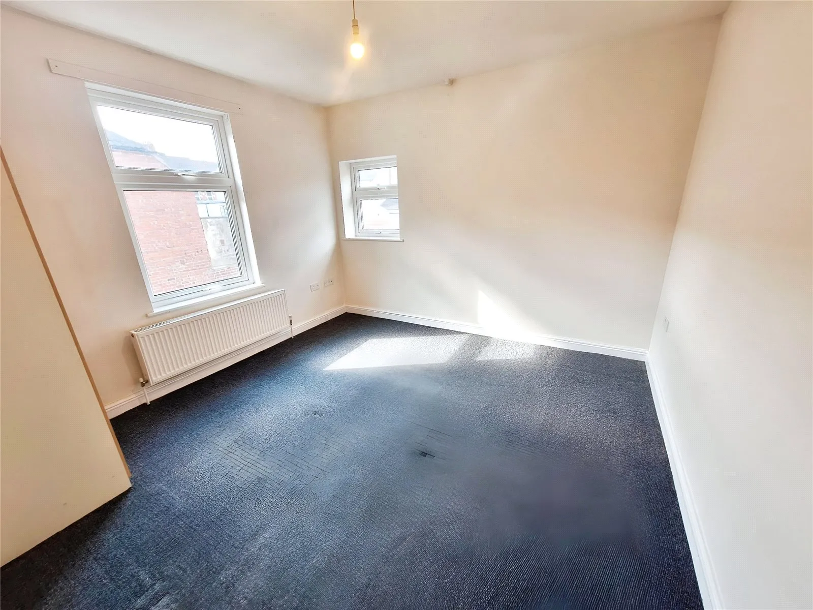 4 bed Terraced
