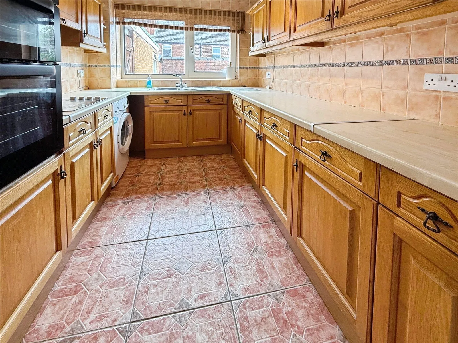 3 bed End of Terrace