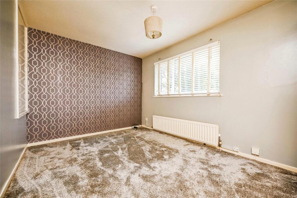 2 bed Semi-Detached