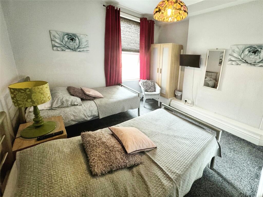 8 bed Guest House