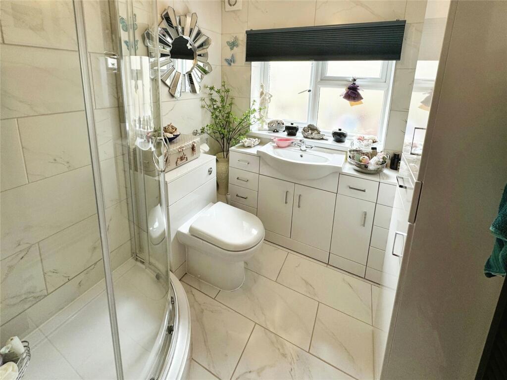 8 bed Guest House