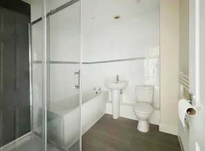 3 bed Town House