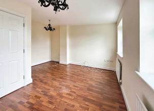 3 bed Town House
