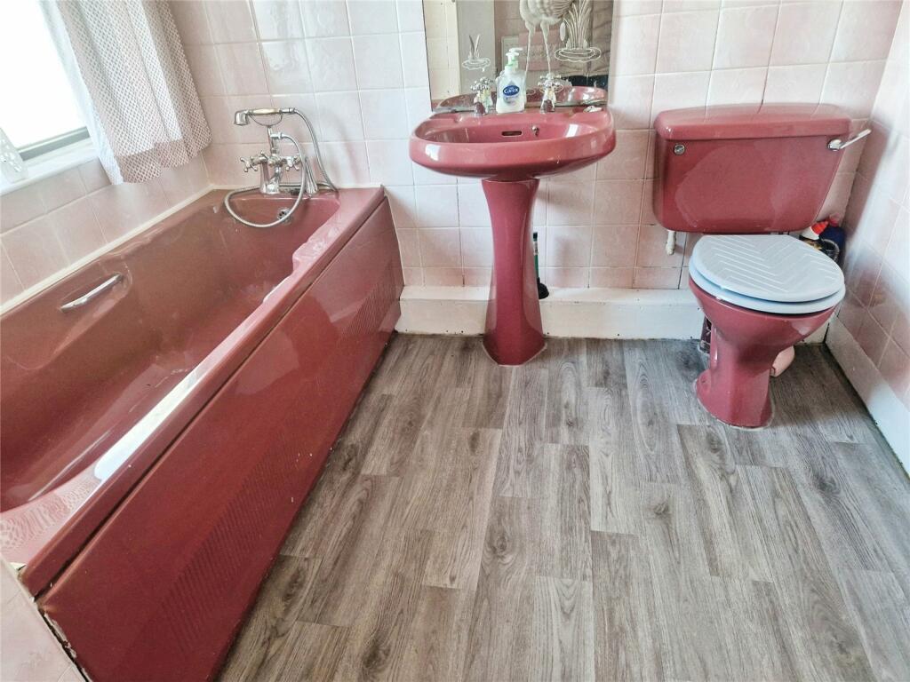 3 bed Detached Bungalow