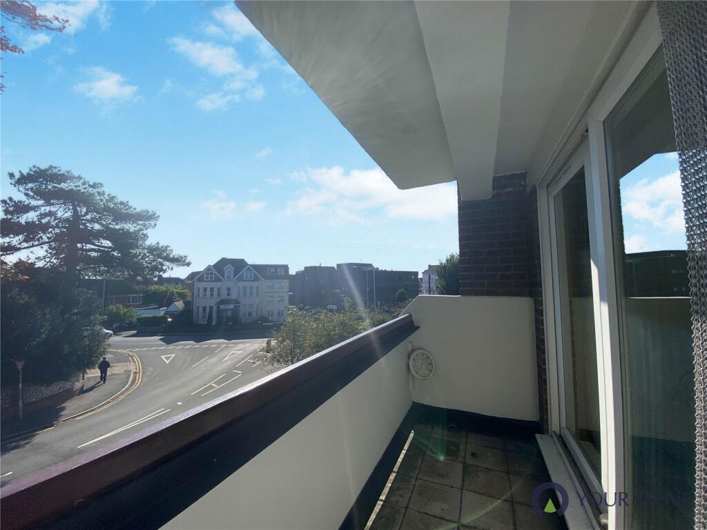 3 bed Block of Apartments
