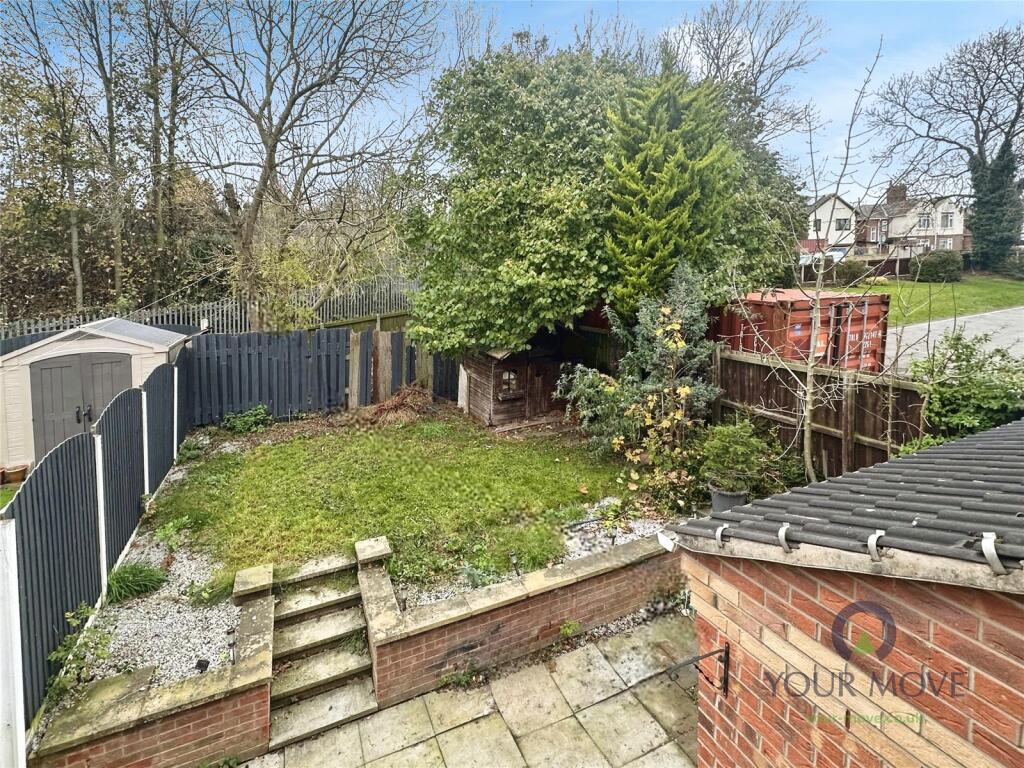 4 bed Detached