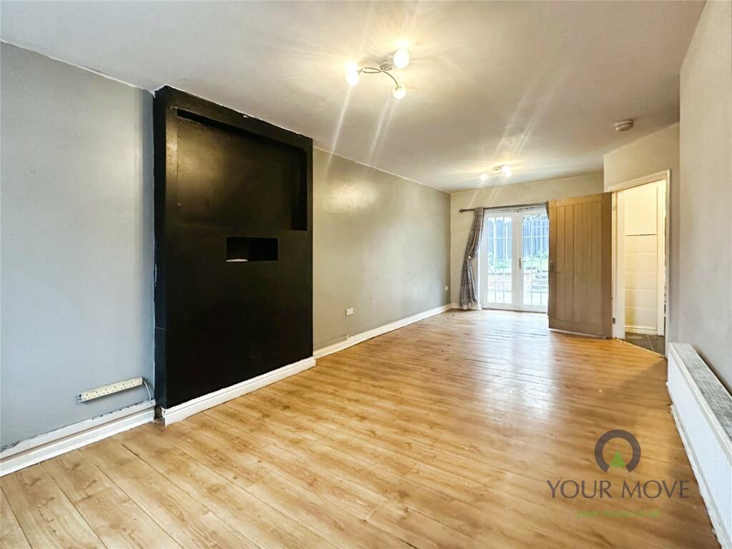 4 bed Detached