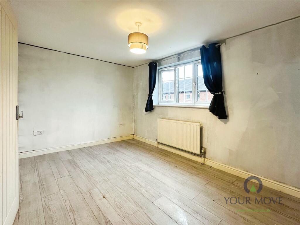 4 bed Detached